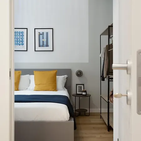 Apartment Timeless 2-bedrooms Flat Trieste